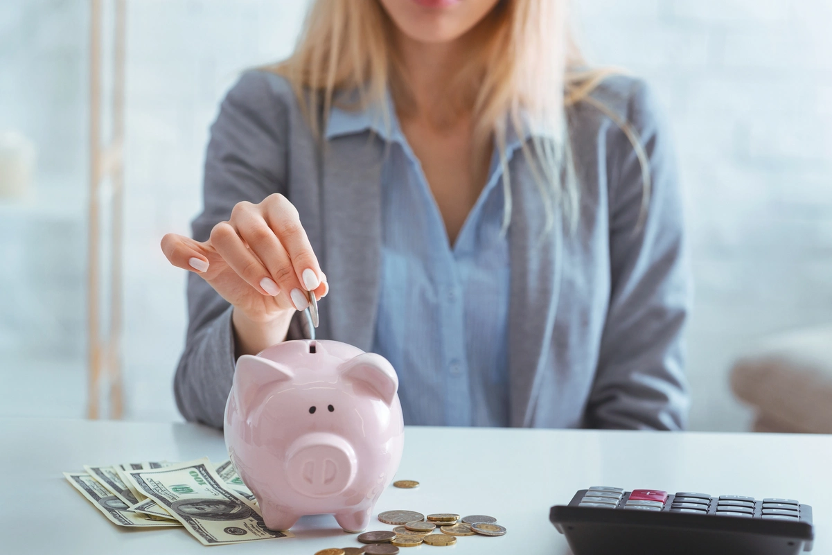 Cómo ahorrar dinero cada mes sin renunciar a todo